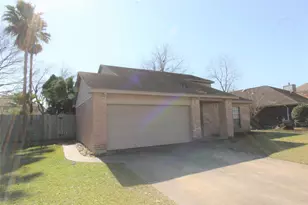 4611 Silver Fox Dr, Houston, TX 77066 - Photo 2