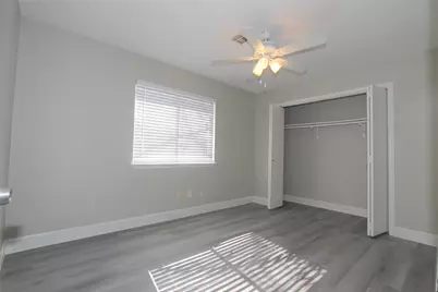 4611 Silver Fox Drive, Houston, TX 77066 - Photo 38