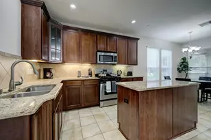 3 Crocus Petal St, The Woodlands, TX 77382 - Photo 8