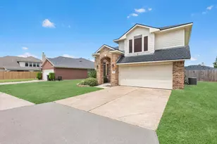 5411 Fairtide Dr, Baytown, TX 77521 - Photo 2