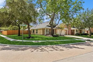 922 Spring Source Pl, Spring, TX 77373 - Photo 2