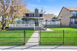 519 Mallard Point, Livingston, TX 77351 - Photo 2