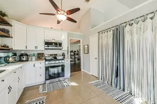 4030 Bentley Dr, Pearland, TX 77584 - Photo 14