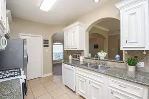 2439 Teresa Dr, Rosenberg, TX 77471 - Photo 14