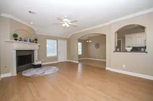 2439 Teresa Dr, Rosenberg, TX 77471 - Photo 1