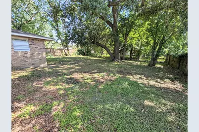 2819 Dragonwick Drive, Houston, TX 77045 - Photo 20