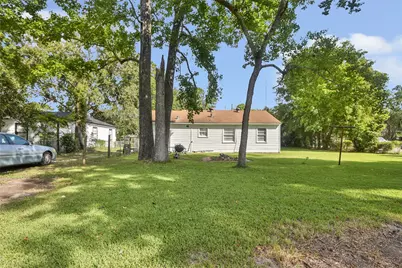 305 Cherry Creek Road, Dayton, TX 77535 - Photo 8