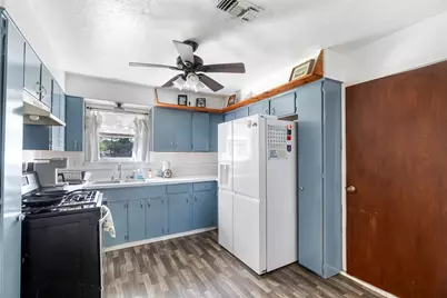 305 Cherry Creek Road, Dayton, TX 77535 - Photo 14