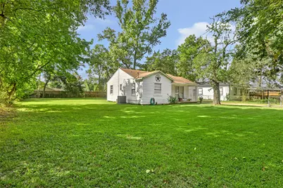 305 Cherry Creek Road, Dayton, TX 77535 - Photo 4