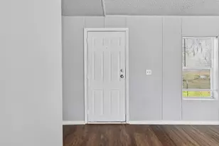 9205 Tigner Rd, Rosharon, TX 77583 - Photo 8