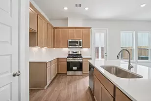 13447 Sun Cay Dr, Houston, TX 77047 - Photo 6