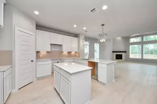 11806 Royal Willow Ln, Houston, TX 77066 - Photo 4