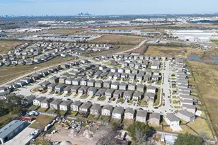 7326 Madison Cmns Ln, Houston, TX 77075 - Photo 40