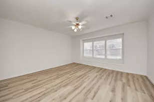 4418 Bermuda Dr, Sugar Land, TX 77479 - Photo 12
