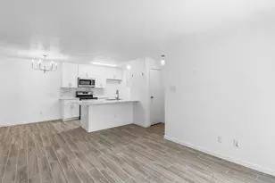 12550 Whittington Dr, Houston, TX 77077 - Photo 8