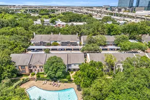 12985 Trail Hollow Dr, Houston, TX 77079 - Photo 2