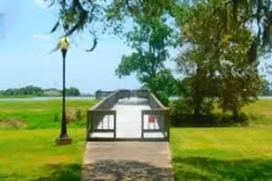 1720 Spearhead Ct, Angleton, TX 77515 - Photo 1