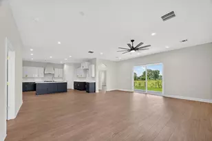 7717 Prairie St, Hitchcock, TX 77563 - Photo 12