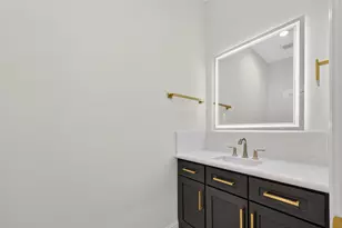 7717 Prairie St, Hitchcock, TX 77563 - Photo 32