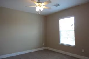 802 Dragonfly Dr, Conroe, TX 77301 - Photo 12