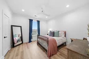 1307 E 27th St, Houston, TX 77009 - Photo 30