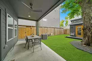 1307 E 27th St, Houston, TX 77009 - Photo 48