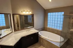 829 W 26th St, Houston, TX 77008 - Photo 14
