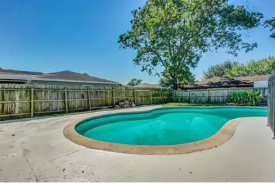 12535 Hunting Brook Drive, Houston, TX 77099 - Photo 18