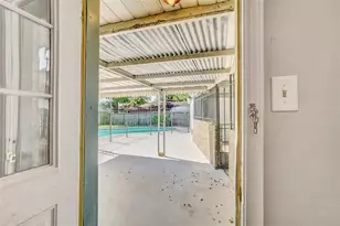 12535 Hunting Brook Dr, Houston, TX 77099 - Photo 8