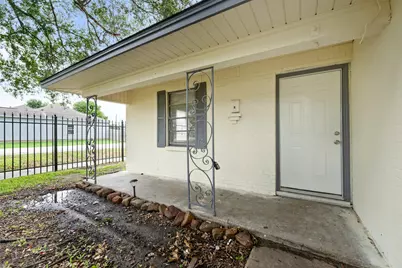 4356 #A Phlox Street, Houston, TX 77051 - Photo 4