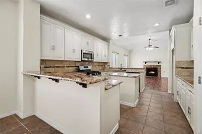 9714 Crystal Boulevard, Baytown, TX 77521 - Photo 16