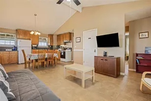 964 S Sage Rd, Crystal Beach, TX 77650 - Photo 8