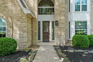 2023 Forest Garden Dr, Kingwood, TX 77345 - Photo 4