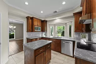 2023 Forest Garden Dr, Kingwood, TX 77345 - Photo 14