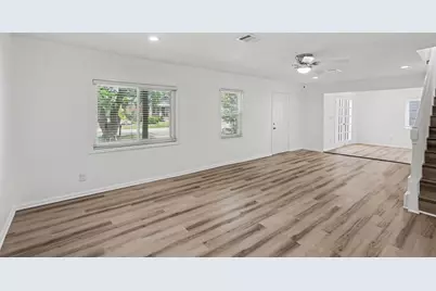 302 Lawrence Street, Tomball, TX 77375 - Photo 10