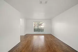 2208 Day Dr, Pearland, TX 77584 - Photo 4