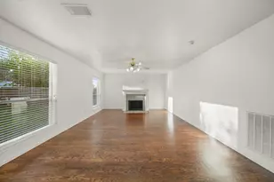 2208 Day Dr, Pearland, TX 77584 - Photo 8