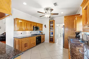 5 S Pintail St, La Marque, TX 77568 - Photo 8