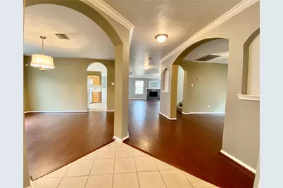 7238 Foxshadows Lane, Humble, TX 77338 - Photo 2