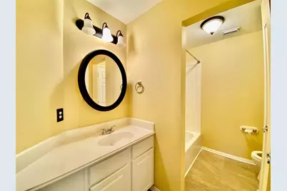 7238 Foxshadows Lane, Humble, TX 77338 - Photo 10