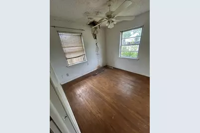 5711 Turtle Creek Road, Houston, TX 77017 - Photo 14