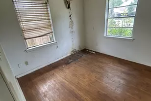 5711 Turtle Creek Rd, Houston, TX 77017 - Photo 14
