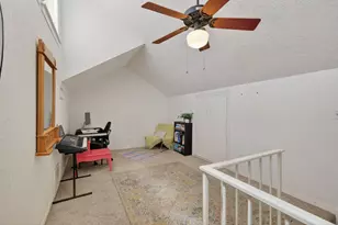 12 Creekwood Dr, Schulenburg, TX 78956 - Photo 24