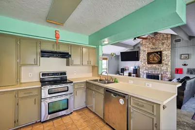 12 Creekwood Drive, Schulenburg, TX 78956 - Photo 10