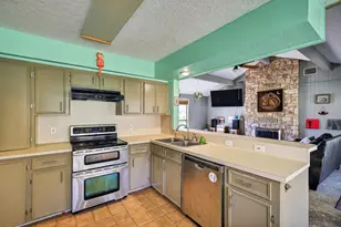 12 Creekwood Dr, Schulenburg, TX 78956 - Photo 10