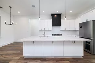 1049 Broadmoor Dr, Huntsville, TX 77340 - Photo 8