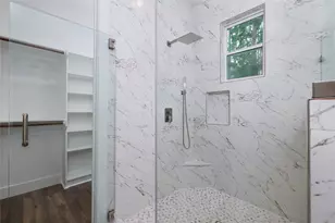 1049 Broadmoor Dr, Huntsville, TX 77340 - Photo 16