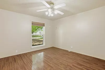 15725 Lakeview Drive, Jersey Village, TX 77040 - Photo 12