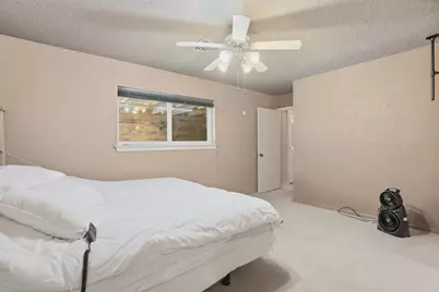 15725 Lakeview Drive, Jersey Village, TX 77040 - Photo 16