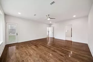 15911 Redwood Pl Dr, Houston, TX 77079 - Photo 20